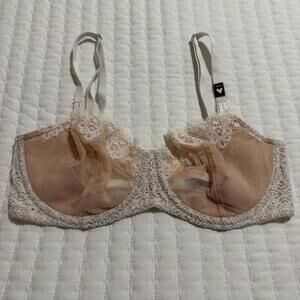 Victoria’s Secret 34DD Dream Angels Push-up Without Padding Bra White Nude